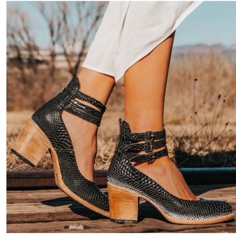 Freebird Randi Black Snake Size 8